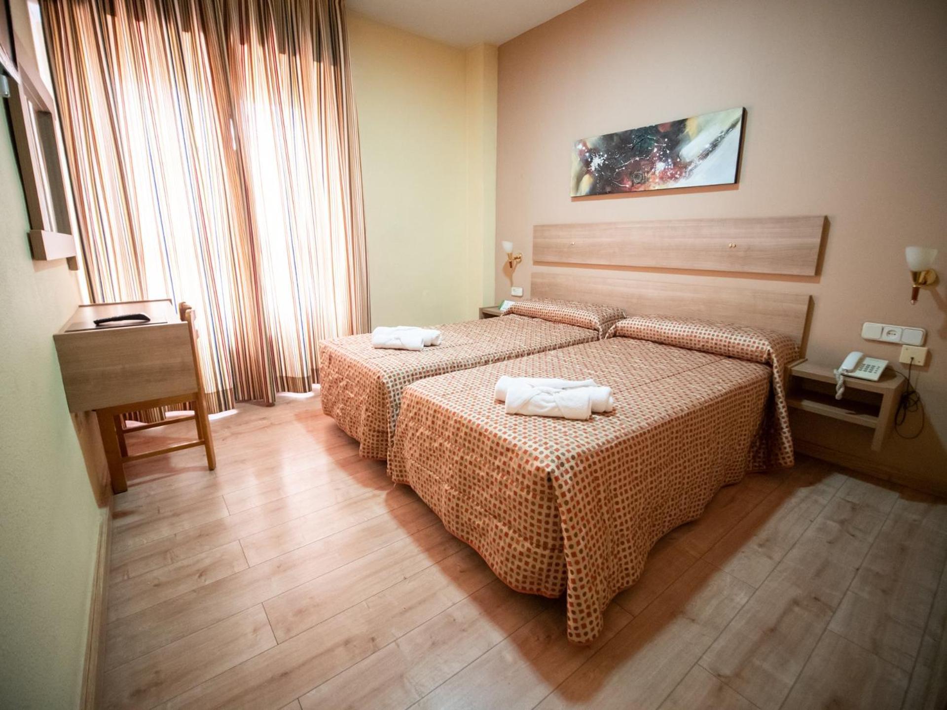Hotel Castilla Албасете Екстериор снимка