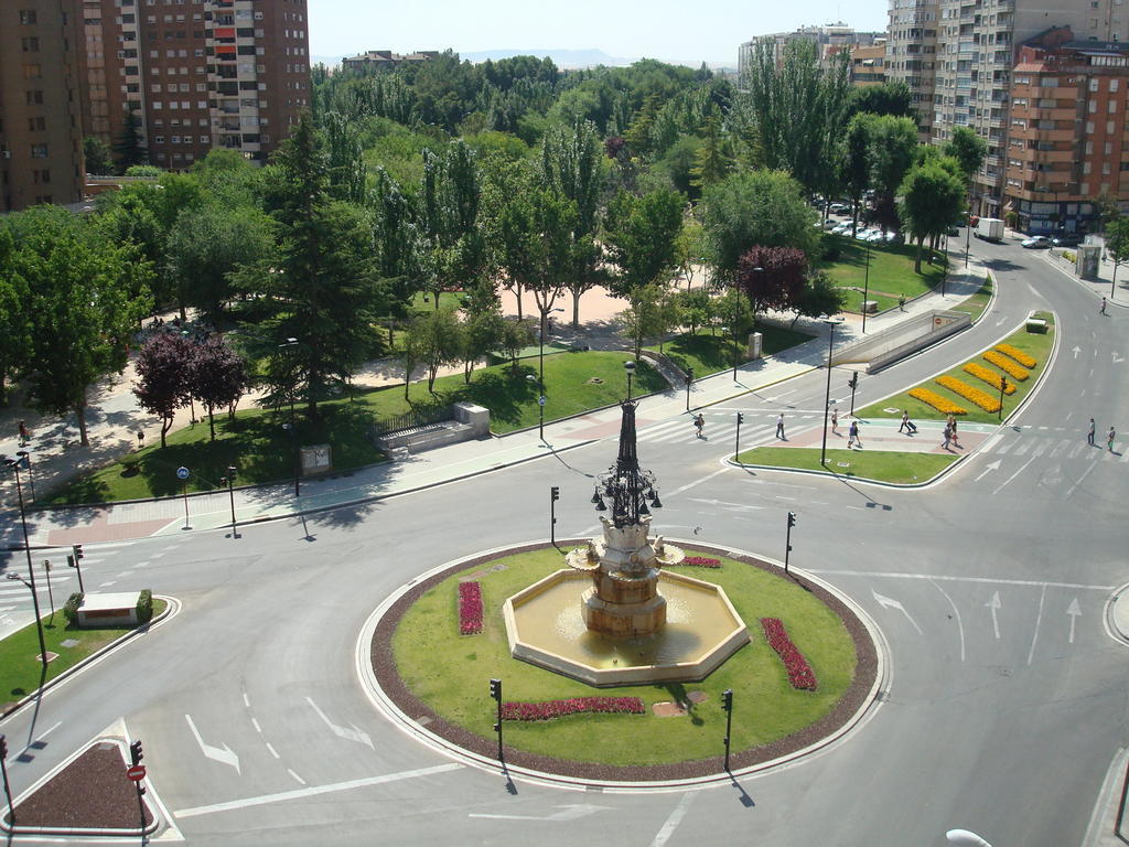 Hotel Castilla Албасете Екстериор снимка